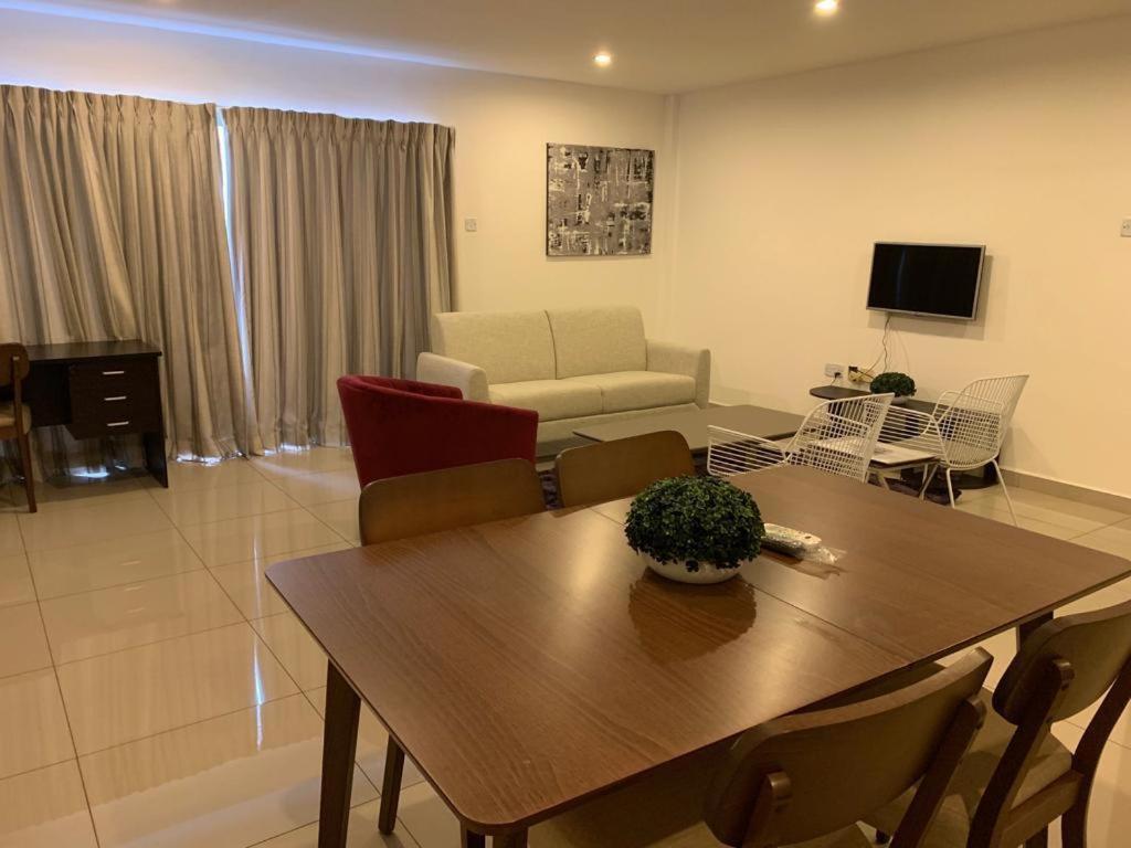 The Gallery Luxury Apartments 阿克拉 外观 照片